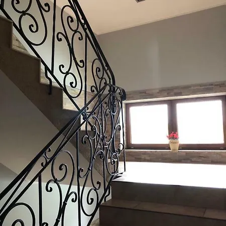 Goscinne Bursztynowa *